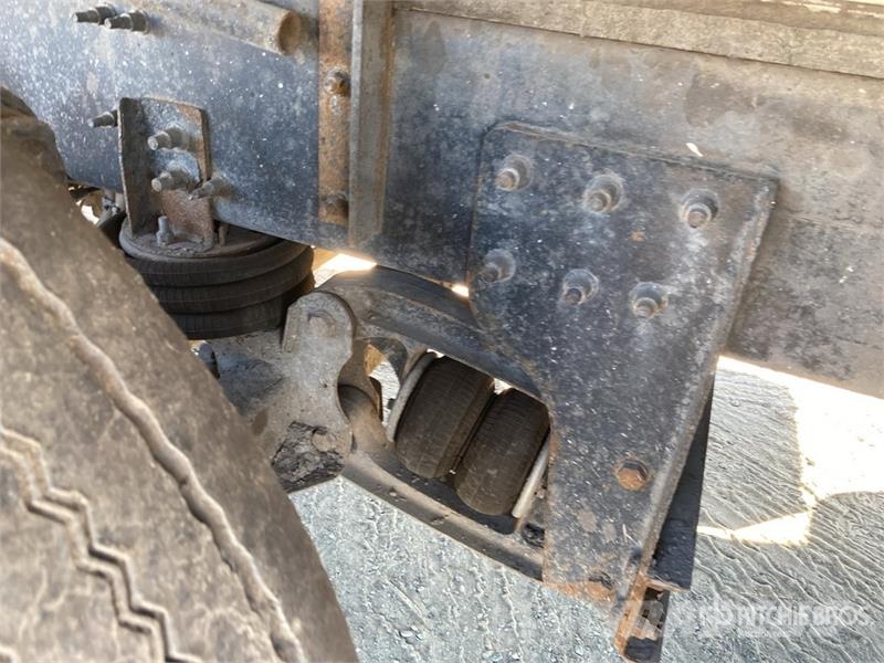 Mack GU813 10x4 Quad/A Dump Truck Kipper