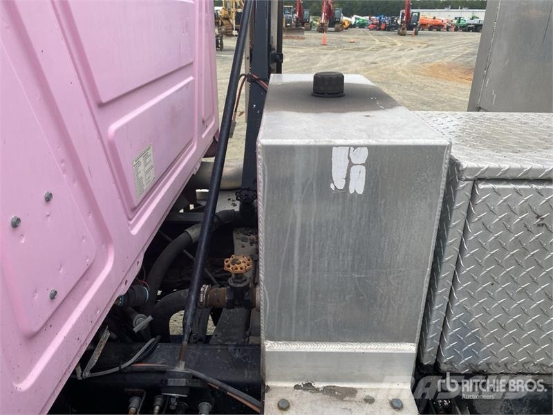 Mack GU813 10x4 Quad/A Dump Truck Camiones bañeras basculantes o volquetes