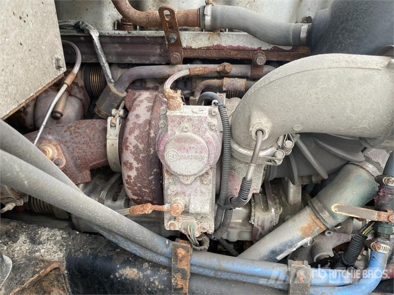 Mack GU813 10x4 Quad/A Dump Truck Camiones bañeras basculantes o volquetes