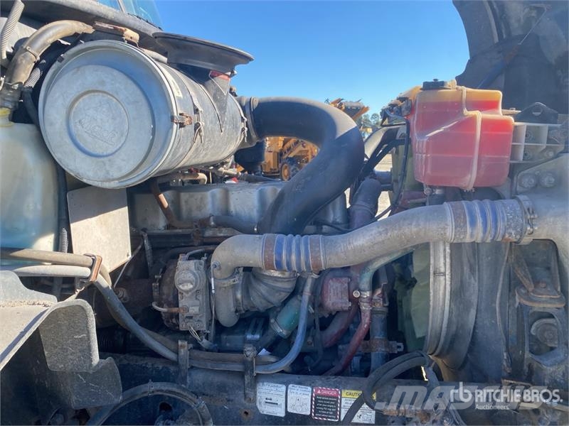 Mack GU813 10x4 Quad/A Dump Truck Kipper