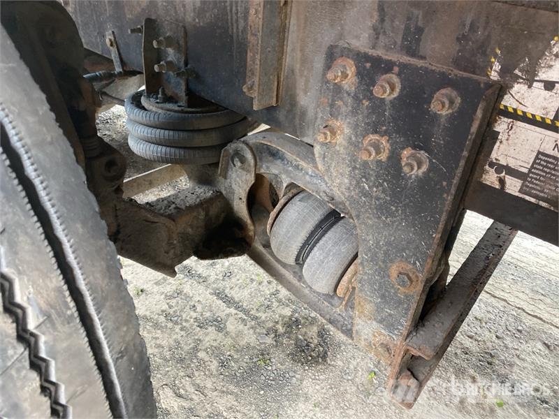 Mack GU813 10x4 Quad/A Dump Truck Camiones bañeras basculantes o volquetes