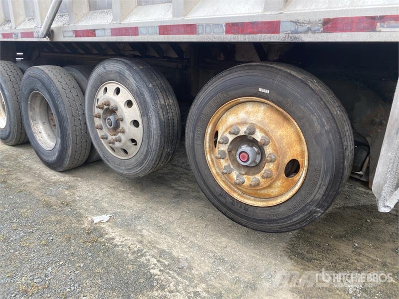 Mack GU813 10x4 Quad/A Dump Truck Camiones bañeras basculantes o volquetes