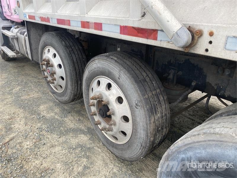 Mack GU813 10x4 Quad/A Dump Truck Camiones bañeras basculantes o volquetes