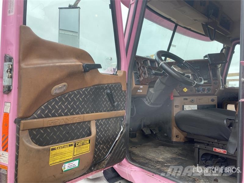 Mack GU813 10x4 Quad/A Dump Truck Camiones bañeras basculantes o volquetes