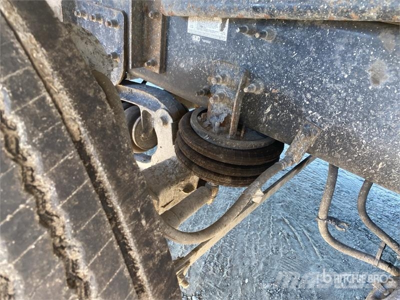 Mack GU813 10x4 Quad/A Dump Truck Kipper