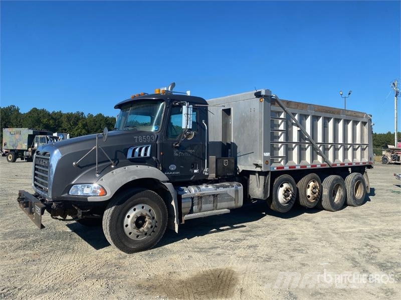 Mack GU813 10x4 Quad/A Dump Truck Kipper