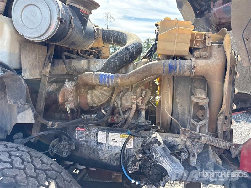 Mack GU813 6x4 Mixer Truck (Inoperable) Avtomešalci za beton