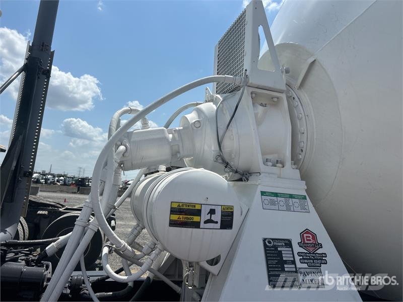 Mack GU813 6x4 Mixer Truck Camiones hormigonera