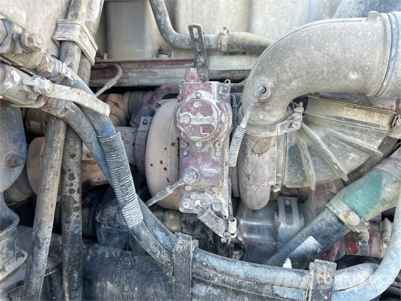 Mack GU813 6x4 Mixer Truck 混凝土車