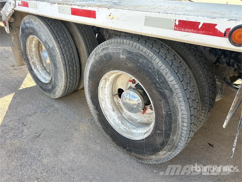 Mack GU813 6x4 Mixer Truck 混凝土車