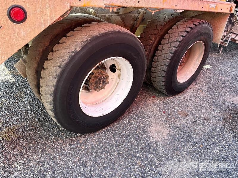Mack GU813 6x4 Mixer Truck (Inoperable) Avtomešalci za beton