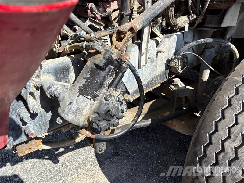 Mack GU813 6x4 Mixer Truck (Inoperable) Avtomešalci za beton