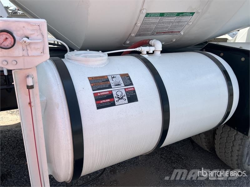 Mack GU813 6x4 Mixer Truck Camiones hormigonera