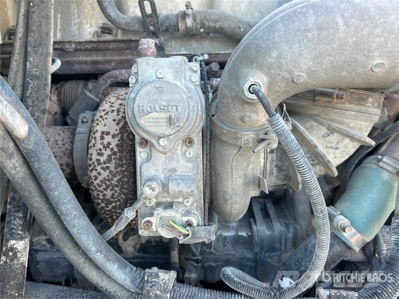 Mack GU813 6x4 Mixer Truck 混凝土車