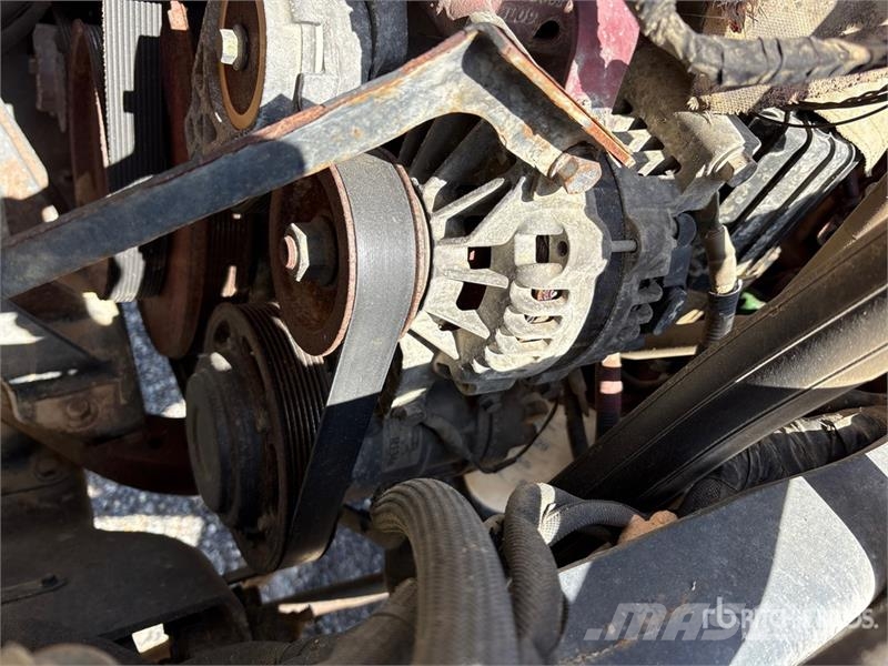 Mack GU813 6x4 Mixer Truck (Inoperable) Avtomešalci za beton