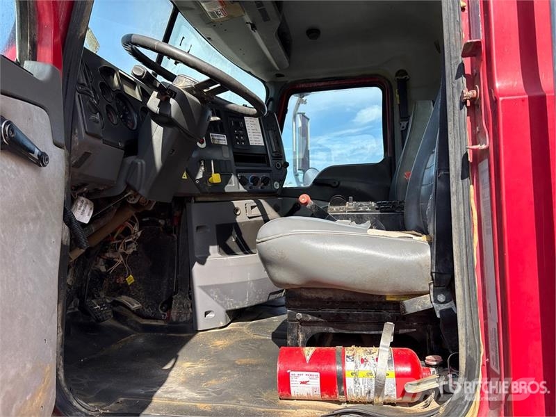 Mack GU813 6x4 Mixer Truck (Inoperable) Avtomešalci za beton