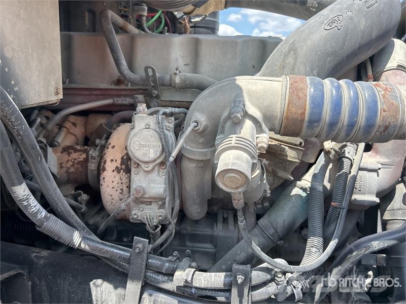 Mack GU813 6x4 Mixer Truck Camiones hormigonera