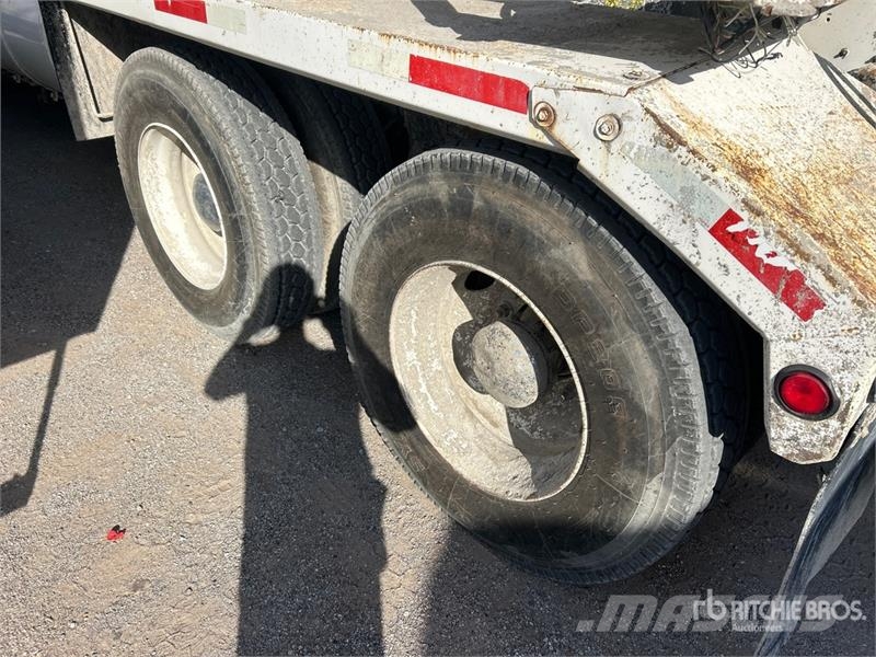 Mack GU813 6x4 Mixer Truck 混凝土車