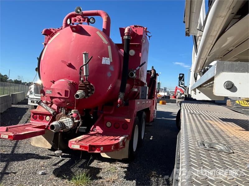 Mack KeithHuber on  Mack R685ST 6x4 Vacuum Tanker Truck Camion vidanje