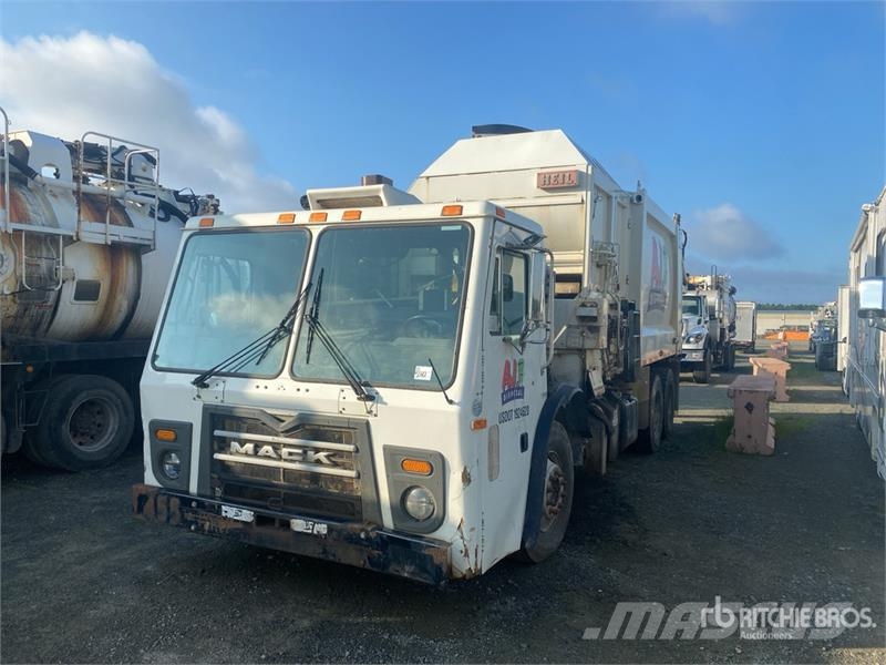 Mack LEU613 폐기물 수거 트럭