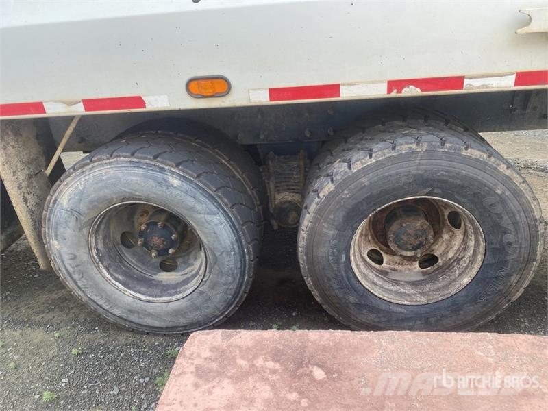 Mack LEU613 폐기물 수거 트럭