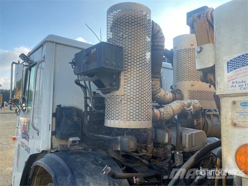 Mack LEU613 폐기물 수거 트럭