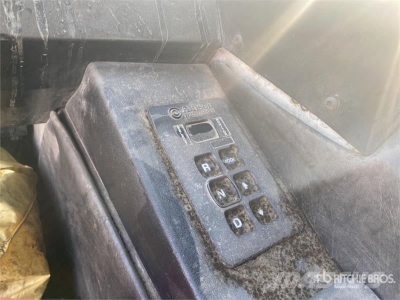 Mack LEU613 폐기물 수거 트럭