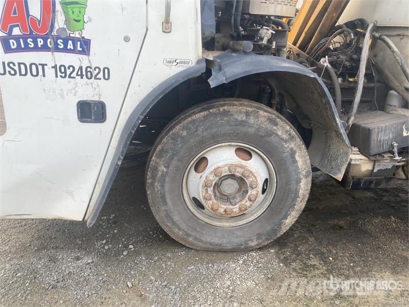 Mack LEU613 폐기물 수거 트럭