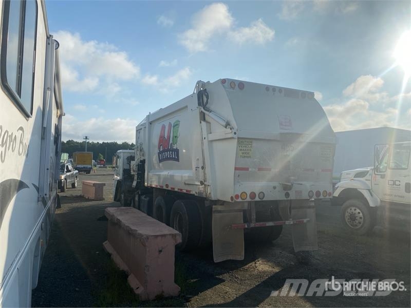 Mack LEU613 폐기물 수거 트럭