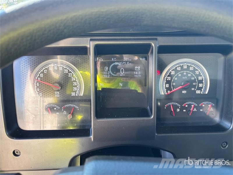 Mack MD 4x2 Van Truck Samochody ciężarowe ze skrzynią zamkniętą