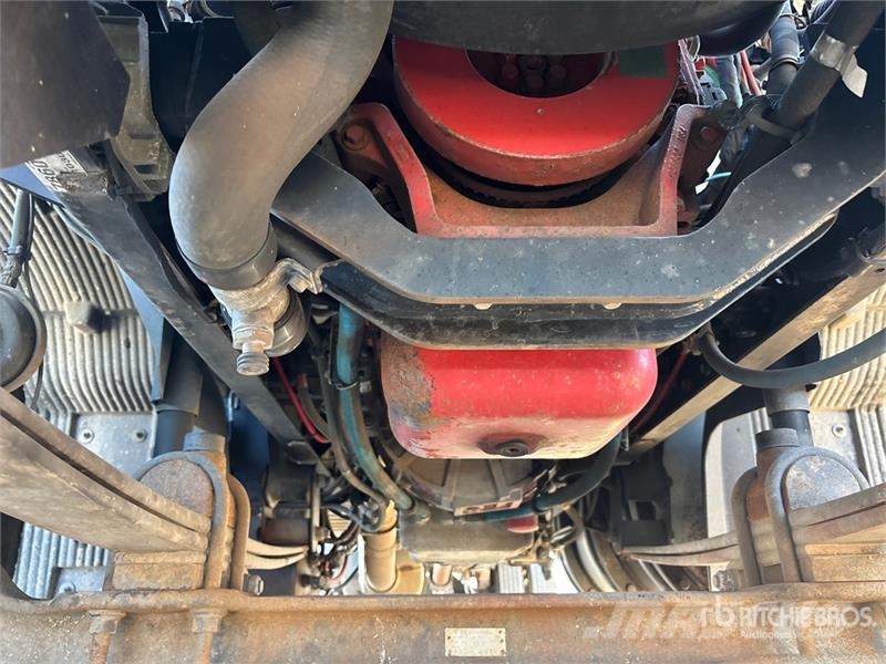 Mack MD 4x2 Van Truck Samochody ciężarowe ze skrzynią zamkniętą