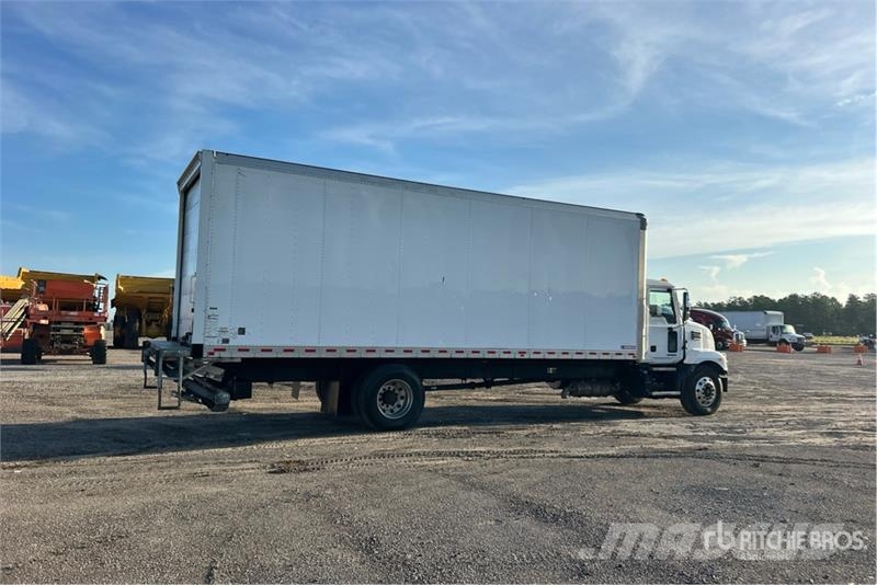 Mack MD 4x2 Van Truck Camiones caja cerrada