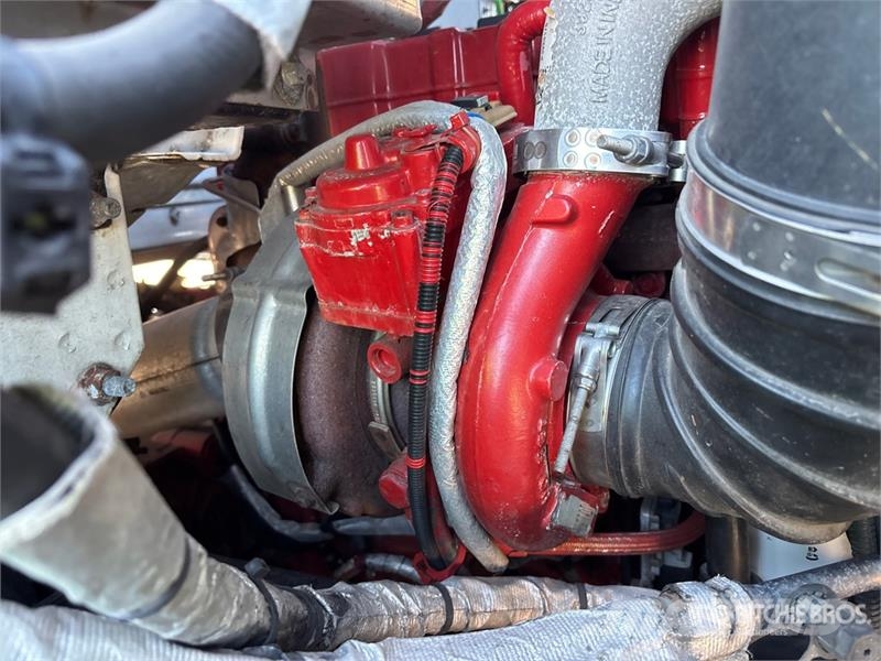 Mack MD 4x2 Van Truck Samochody ciężarowe ze skrzynią zamkniętą