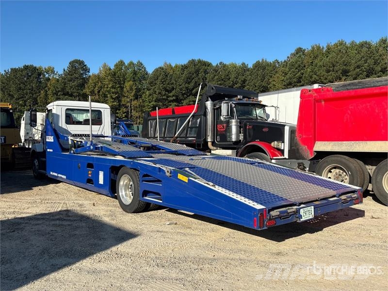 Mack MD6 4x2 Car Carrier Truck Avtotransporterji