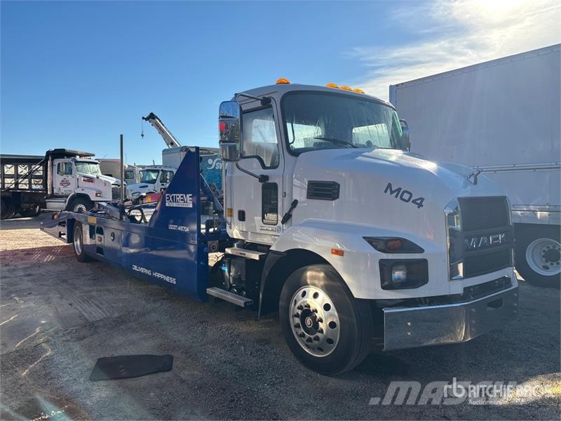 Mack MD6 4x2 Car Carrier Truck Avtotransporterji