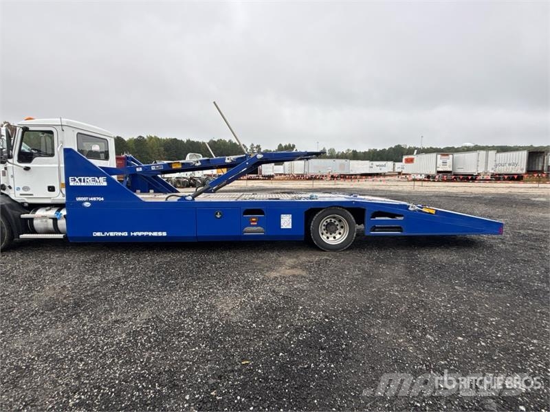 Mack MD6 4x2 Car Carrier Truck Oprijwagen