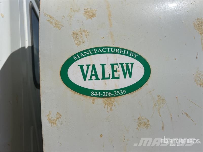 Mack MD624R 4x2 Water Truck Tovornjaki za vodo