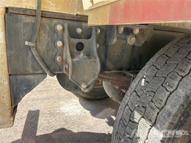 Mack MD624R 4x2 Water Truck Tovornjaki za vodo