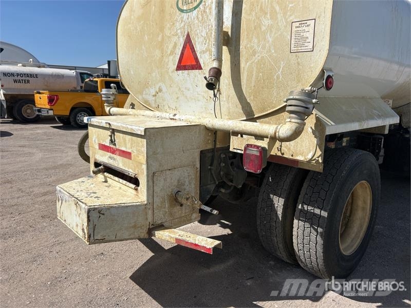 Mack MD624R 4x2 Water Truck Tovornjaki za vodo