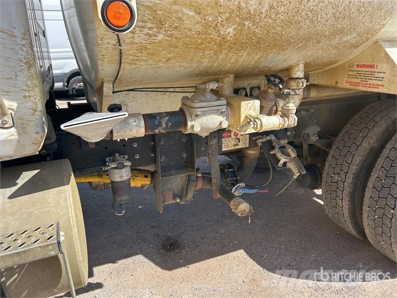 Mack MD624R 4x2 Water Truck Tovornjaki za vodo
