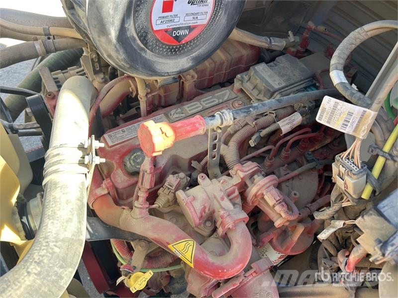 Mack MD624R 4x2 Water Truck Tovornjaki za vodo