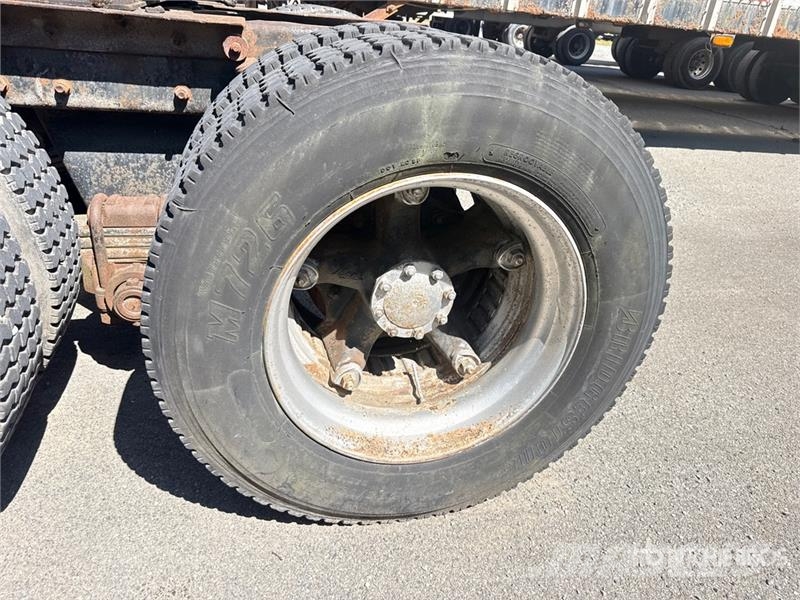 Mack MH600 6x4 T/A Cabover w/ Sleeper Dragbilar