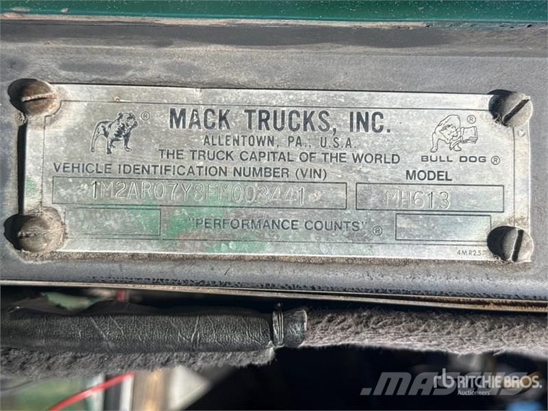 Mack MH600 6x4 T/A Cabover w/ Sleeper Dragbilar