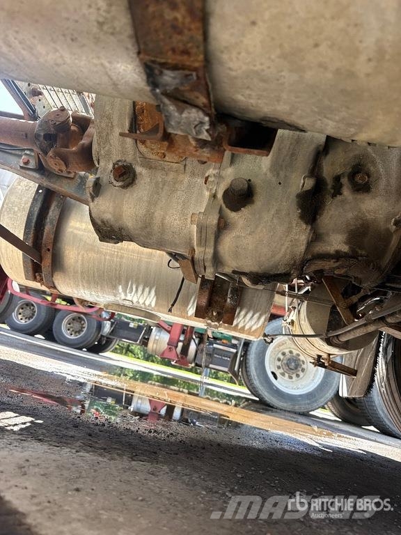 Mack MH600 6x4 T/A Cabover w/ Sleeper Dragbilar