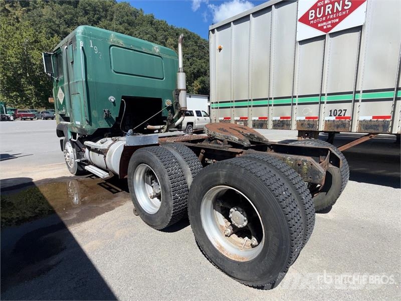 Mack MH613 6x4 T/A Cabover w/ Sleeper وحدات الجر