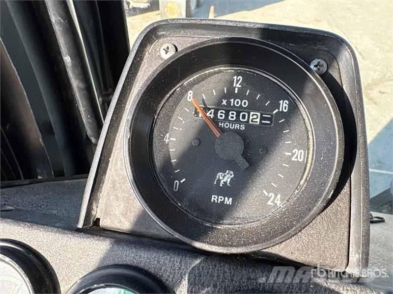 Mack MR688S Betonvedēji