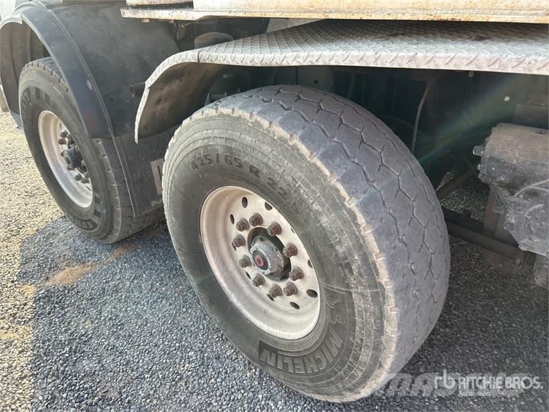 Mack MR688S Betonvedēji
