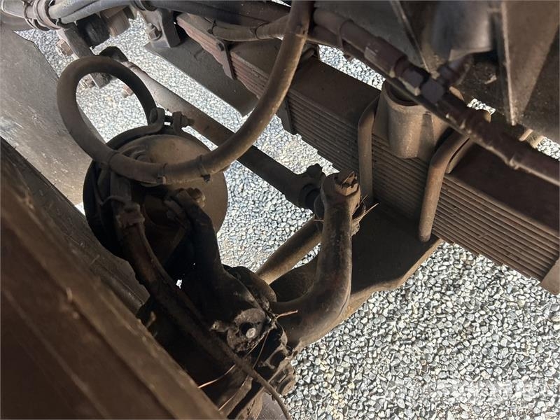 Mack MR688S Betonvedēji