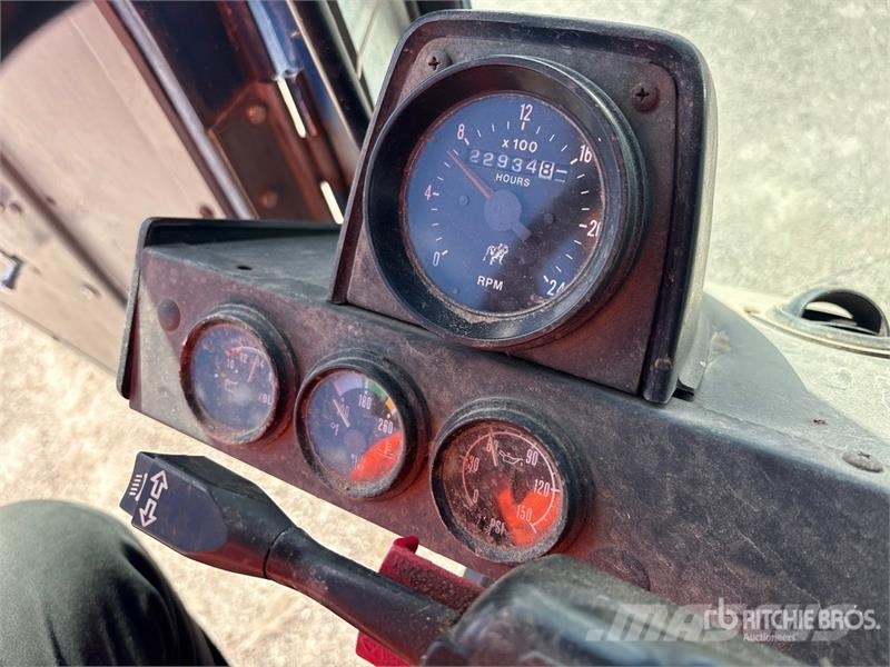 Mack MR690S Atkritumu izvešanas transports