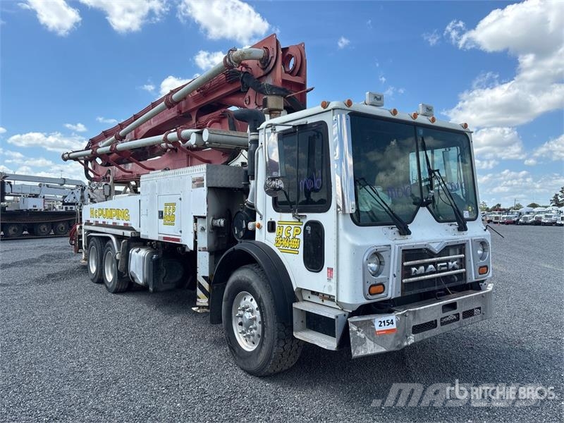 Mack MRU613 Betonmischer